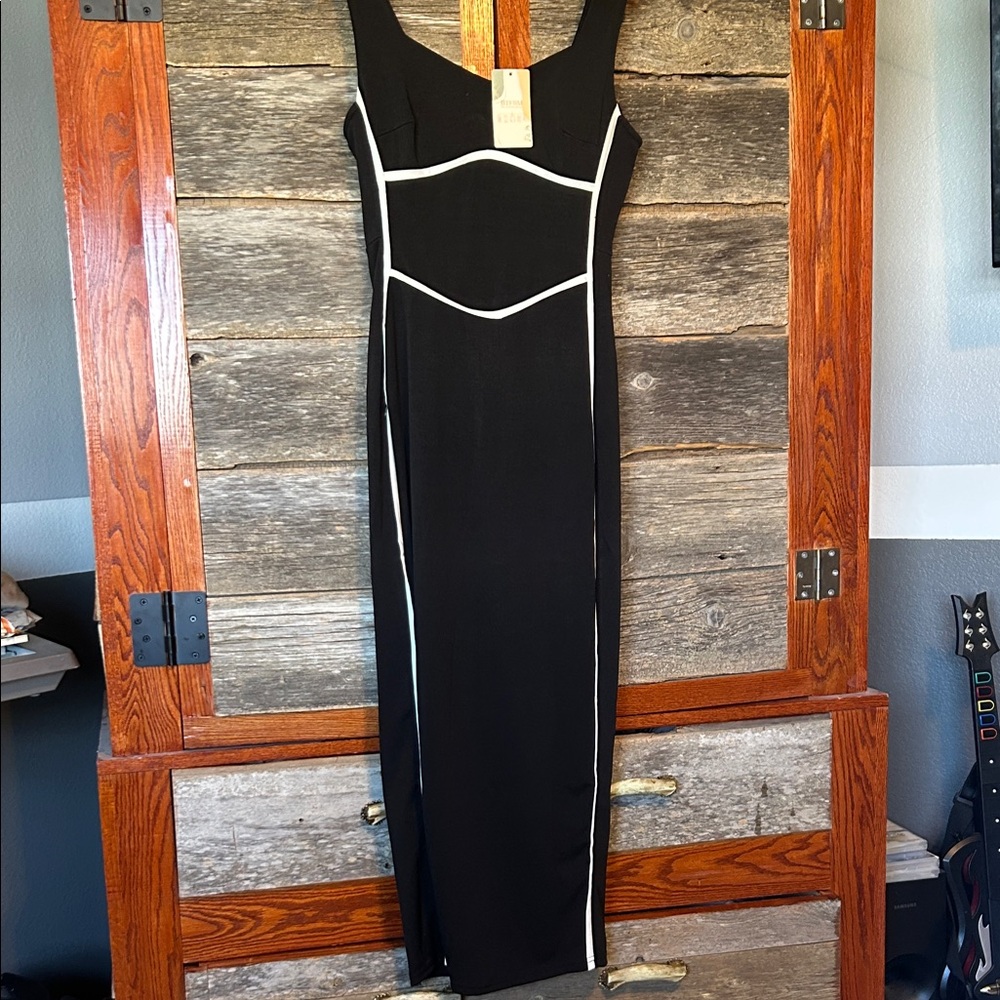 Chic Strapless Black Dress with White Trim BTFBM Size M NWR Formal Chic
